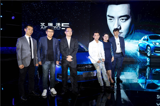 雳靓，闪耀之星，魅力无限